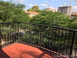 Foto del edificio - 1650 Galiano St