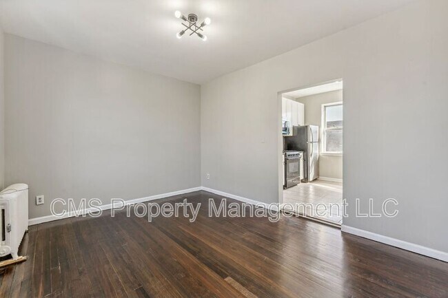 Building Photo - 1501 S Wood Ave