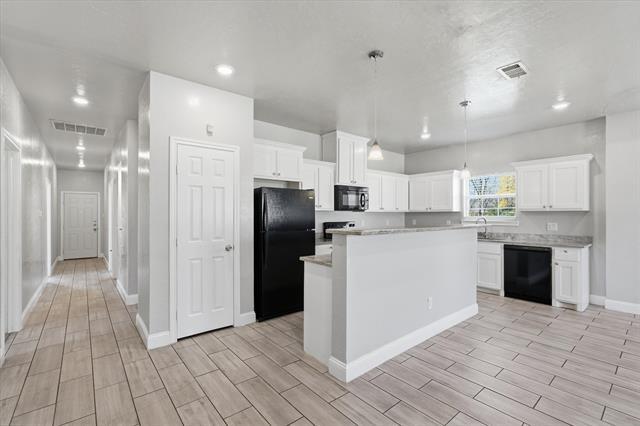 Building Photo - 3333 Dalton St