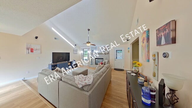 Foto del edificio - 1253 Whitewood Way