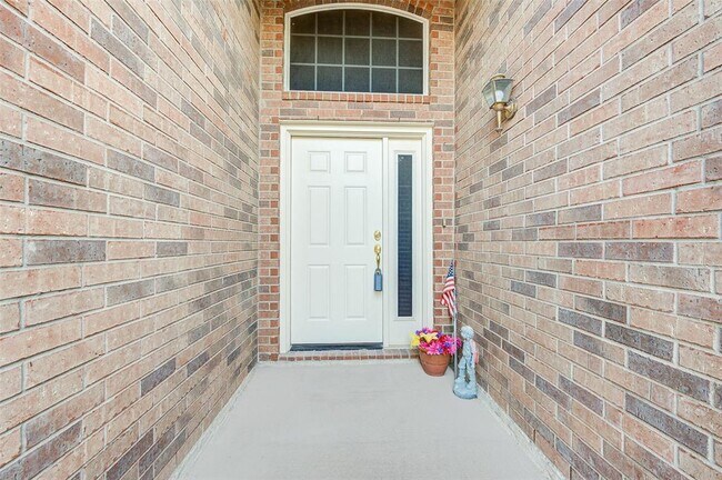 Building Photo - 21119 Sun Haven Dr