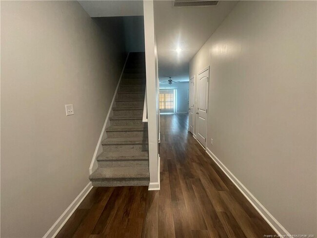 Foto del edificio - 703 Georgetown Cir