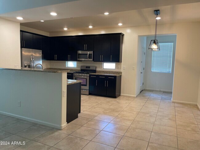 Building Photo - 3822 E Desert Broom Dr