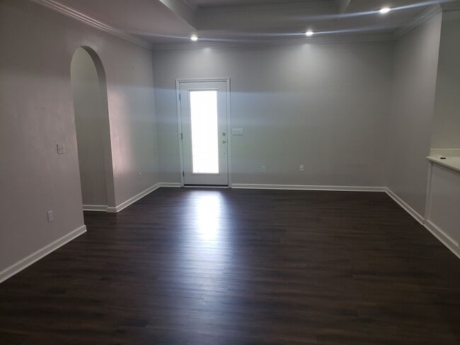 Building Photo - Windsor Trace Subdivision!