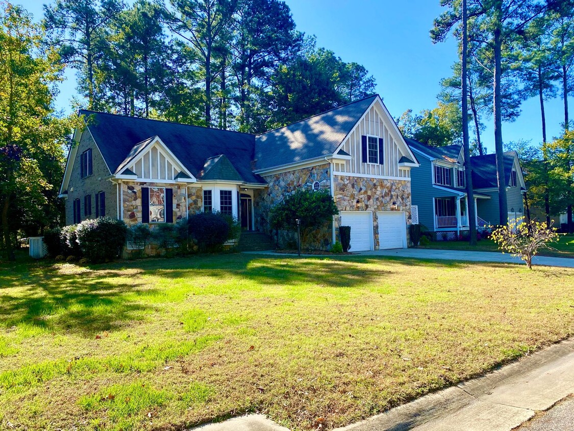 Primary Photo - 13394 Chesapeake Place, Carrollton, VA 23314
