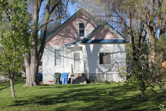 Building Photo - 719 East Fremont Street
