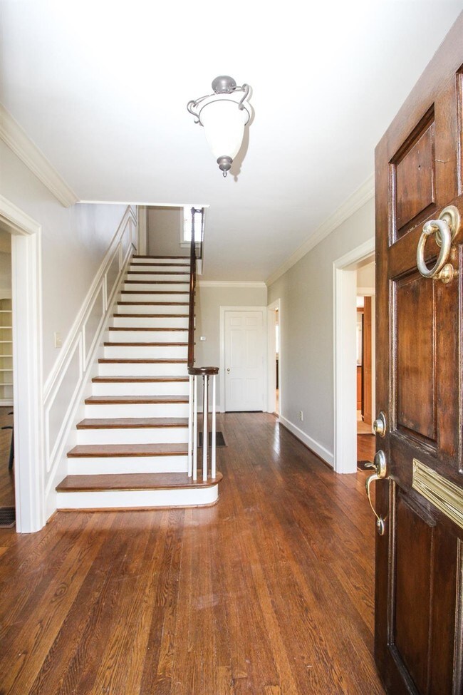 Foto del edificio - 1453 Tates Creek Rd
