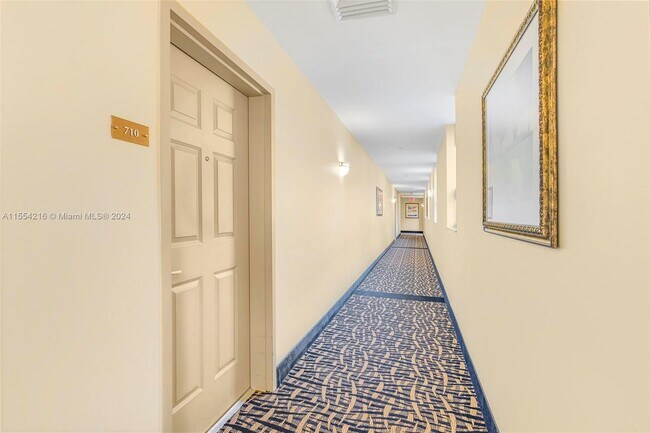 Foto del edificio - 8395 SW 73rd Ave