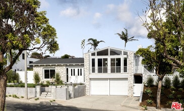Building Photo - 3818 Seahorn Dr