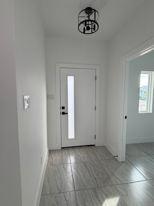 Building Photo - 1532 Consejero Ln