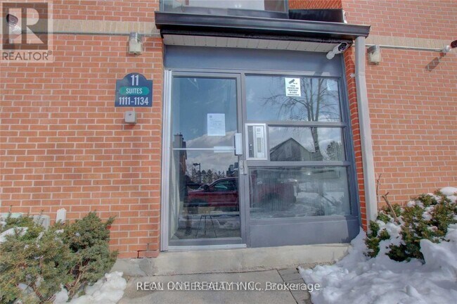 Building Photo - 1450-1450 Glen Abbey Gate
