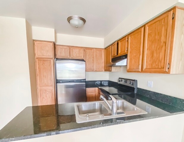 Foto del edificio - 1482 W Jefferson Ave