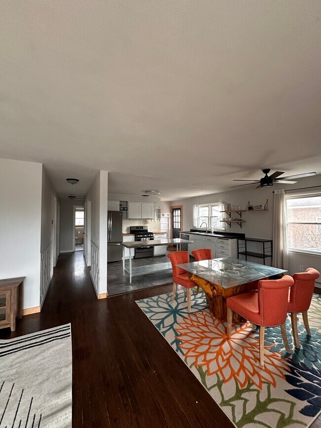 Foto del edificio - 5100 Turner Ave