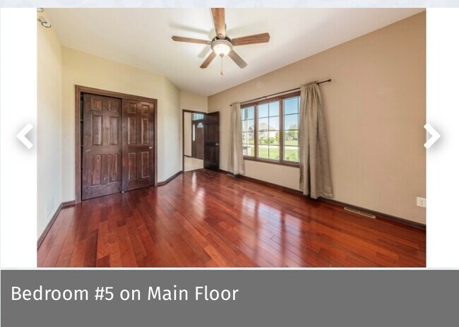 Foto del edificio - 520 Golden Eagle Ct