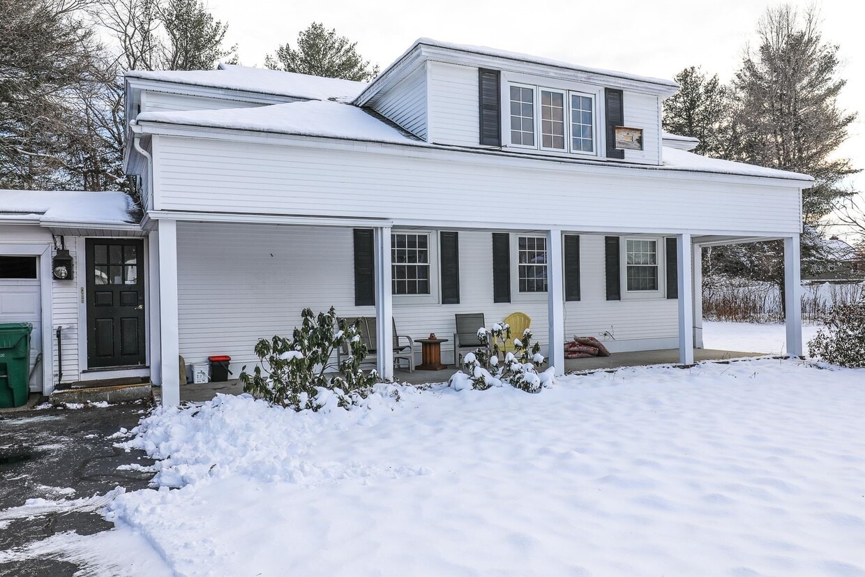 430 Boynton St, Bedford, NH 03110 Townhome Rentals in Bedford NH