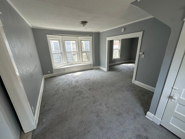 Foto del edificio - 109 N Lawndale Ave
