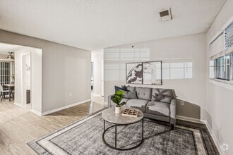 Building Photo - 3135 Kenridge Pkwy