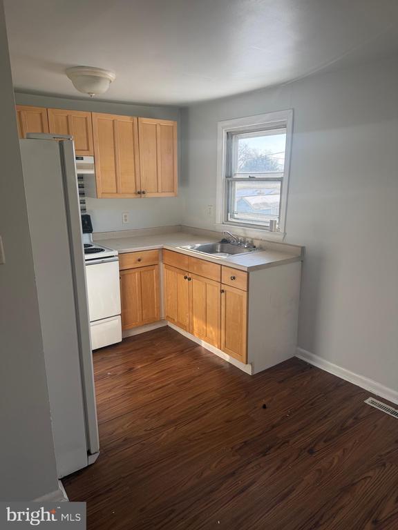 Foto del edificio - 3531 W 13th St