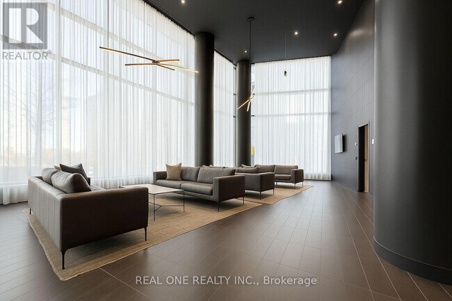 Photo du bâtiment - 3900 Confederation Pkwy
