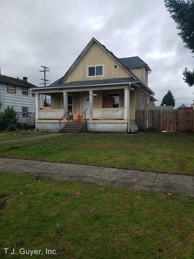 307307 N Iron St, Centralia, WA 98531 Room for Rent in Centralia, WA