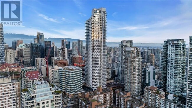 Building Photo - 1289-1289 Hornby St