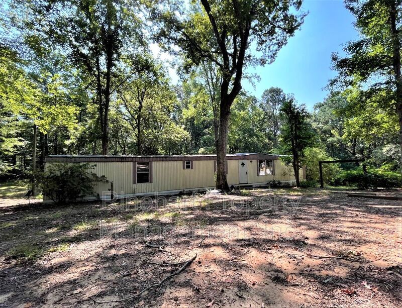 Primary Photo - 4356 Cureton Ferry Rd