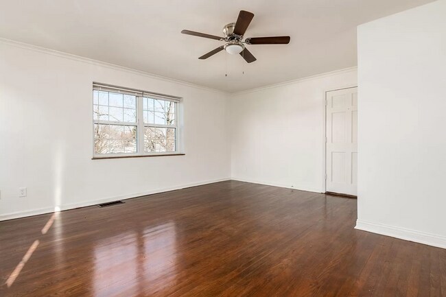 Foto del edificio - 2365 E Livingston Ave
