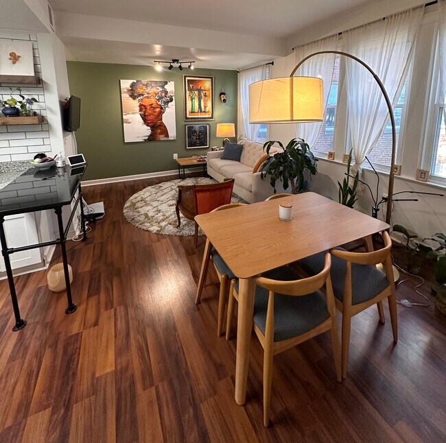 Foto del edificio - 1615 Kenyon St NW