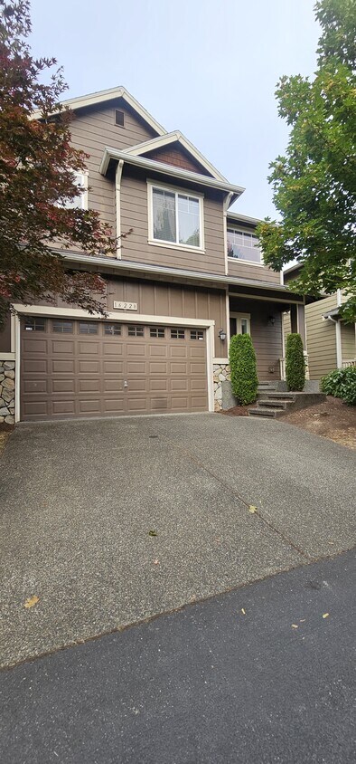 Foto principal - 16228 2nd Ave SE