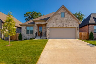 Building Photo - 306 Kanis Ridge Dr