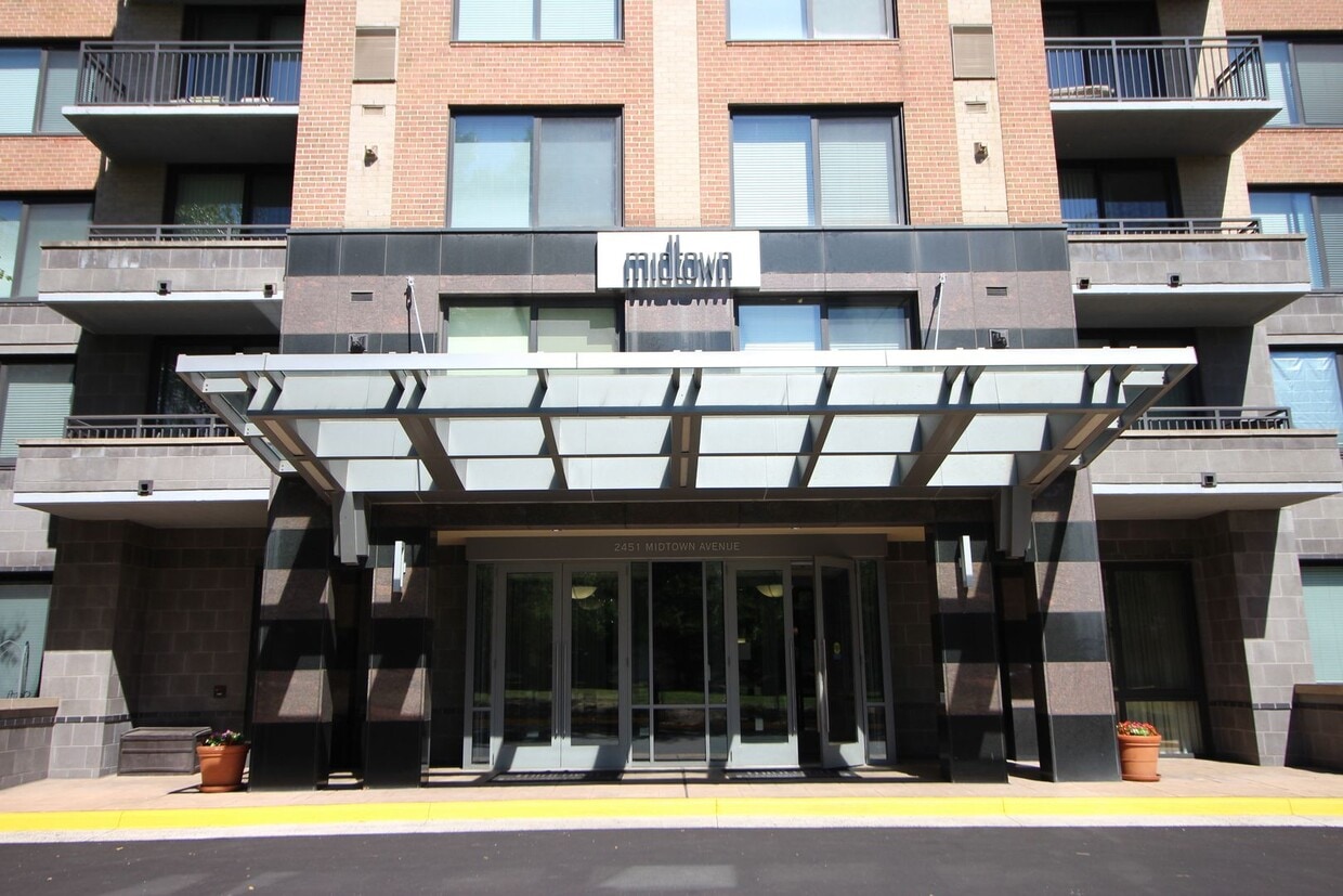 Midtown 1BR Condo - Midtown 1BR Condo