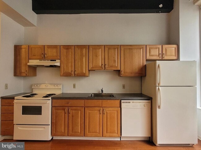 Building Photo - 1427 Walnut St