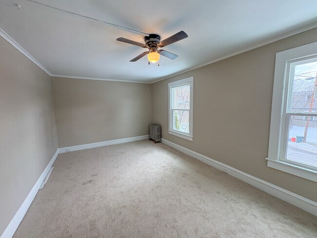 Foto del edificio - 1755 Adams Ave