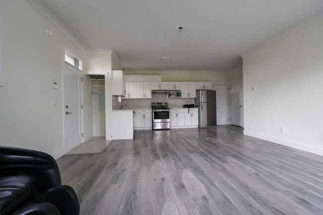 Building Photo - 314 Defehr Rd