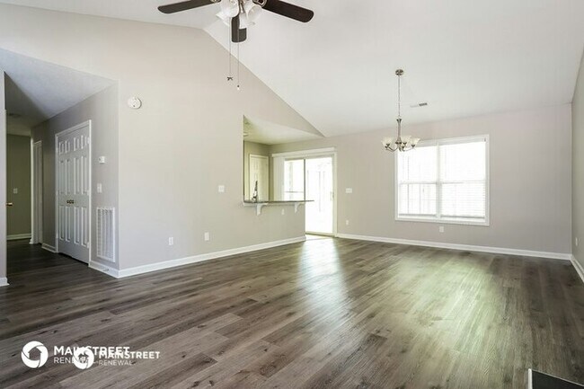 Building Photo - 3911 Woodberry Lake Dr, Greensboro, NC 27455