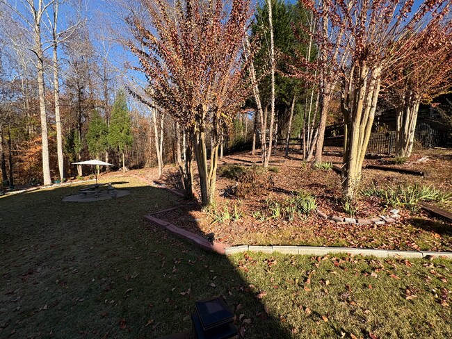 Foto del edificio - 5516 Ridgemoor Dr