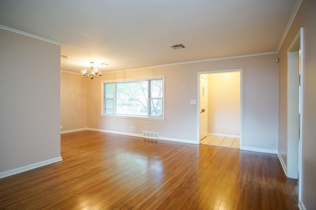 Building Photo - For Lease | Mayo Meadow | 2 Bedroom, 1 Bat...