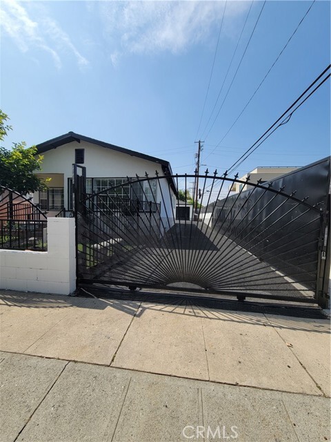 Foto del edificio - 2633 Pepper Ave