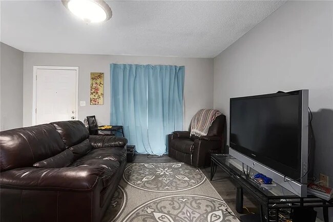 Sala de estar - 1825 N 47th St