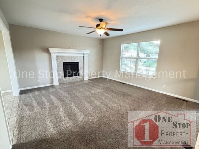 Foto del edificio - Brand NEW gorgeous 4 bedroom, 3 bath home ...