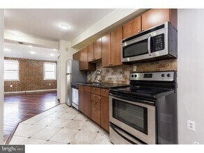 Building Photo - 1233 N 16th St