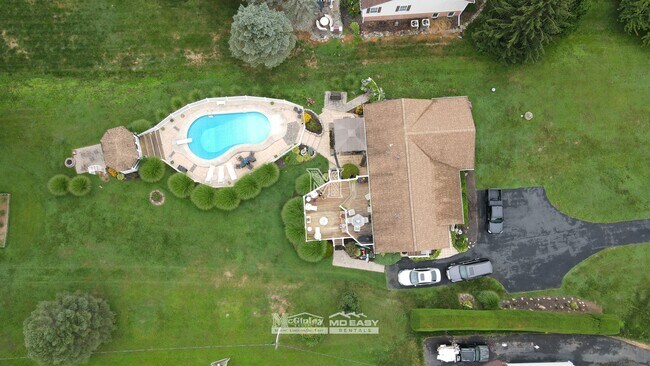 Foto del edificio - 2621 Fallston Rd