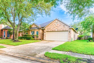 Building Photo - 20919 Garden Arbor Ln