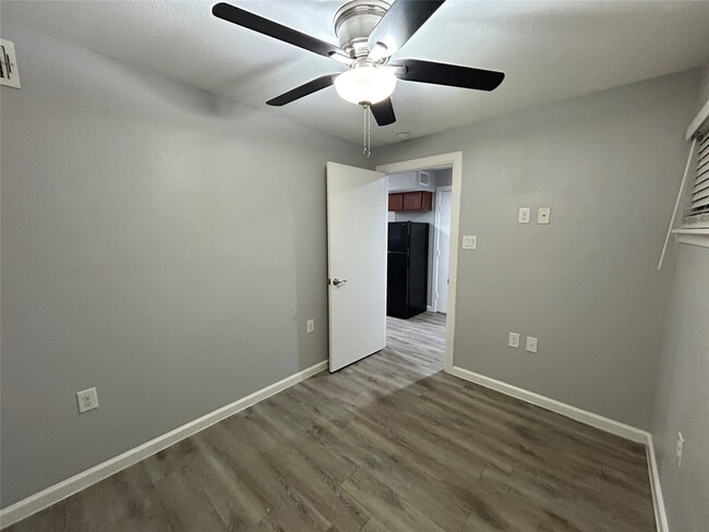 Foto del edificio - 2807 Beauchamp St