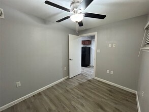 Building Photo - 2807 Beauchamp St