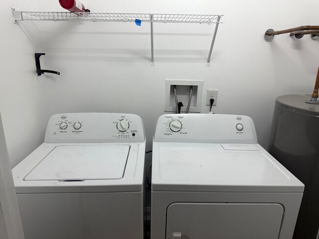 Foto del edificio - 1800 Beckett Dr