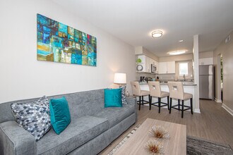 Building Photo - Colony Square Apartments