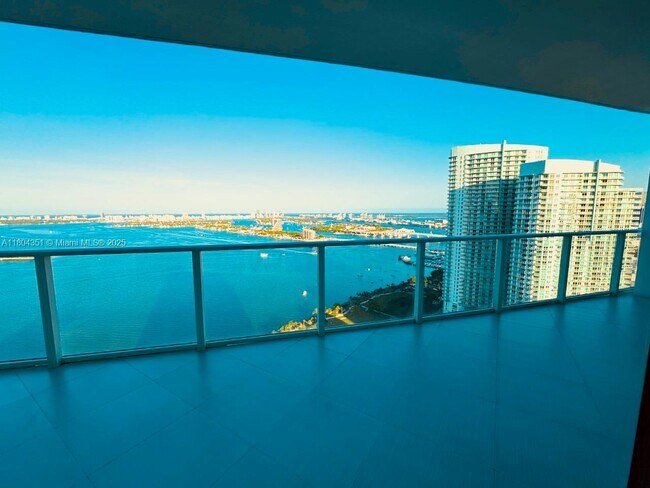 Foto del edificio - 2020 N Bayshore Dr