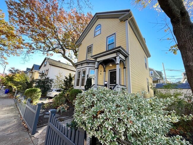 Foto del edificio - 42 Holbrook St