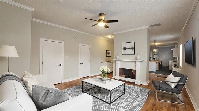 Foto del edificio - 1079 Regent St SW